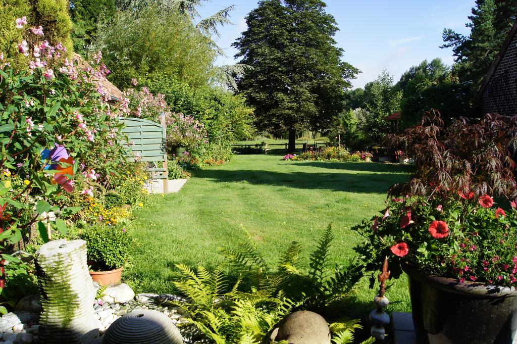 Le Paddock Du Val De Lys Hotel Blessy Kültér fotó